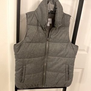 Old Navy Puffer Vest